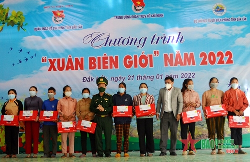 Chương trình xuân biên giới tại Đắk Lắk